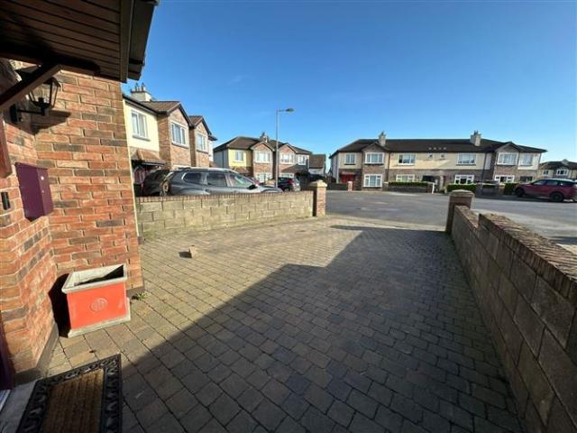 5 The Court, Whitefield Manor, Bettystown, Meath Shane Black Property Advisors and Agents Ltd 4908 MyHome. Ie Residential