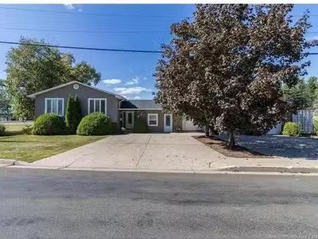 5 Timber Lane, Fredericton, NB, E3A 8R6 house for sale List.