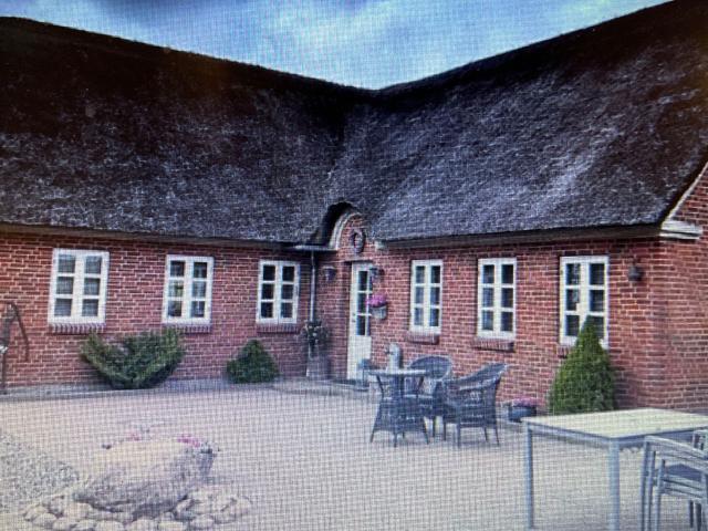 5 værelses hus på 196 m²