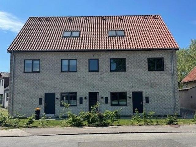 5 værelses lejebolig i 2 plan