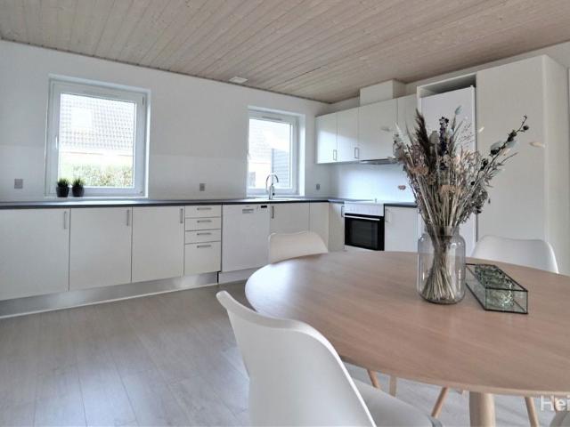 5 værelses rækkehus med grønne omgivelser i Harlev J