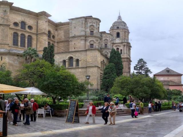 5 VIVIENDAS TERMINADAS EN CALLE CISTER A LA VENTA