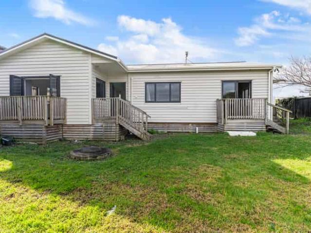 5 Waiari Road, Conifer Grove, Papakura