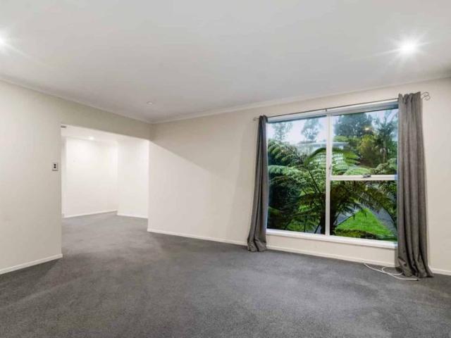 5 Willowbrook Place – Enjoy the Best of Titirangi Living