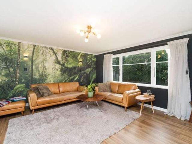 5 Woburn Place, Takaro, Palmerston North City