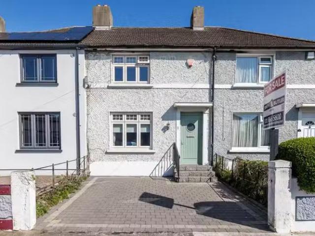 5 Yellow Road, Dublin 9, D09Y012 is for sale