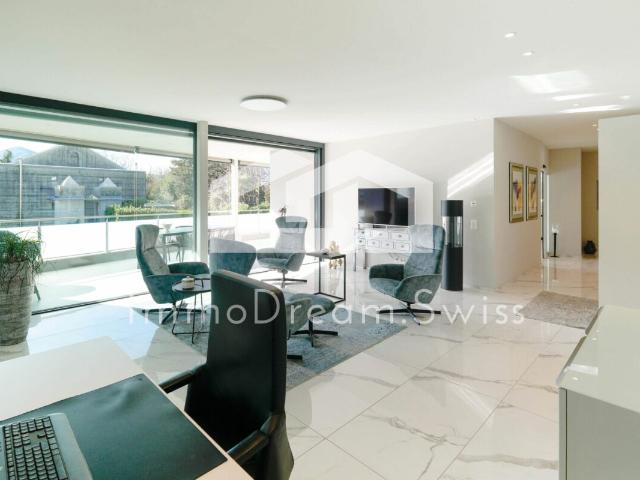 5 ½ Zi. Eigentumswohnung, an Top privilegierter Lage: «Nichtalltägliche, moderne Residenz»