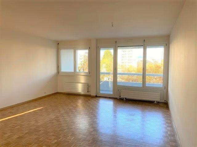 5 Zimmer, 82 m², 6. Stock
