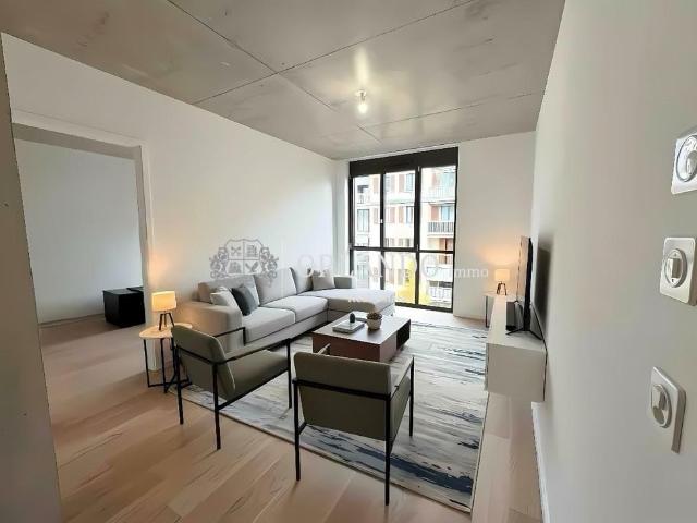 5 Zimmer, 85 m², 1. Stock