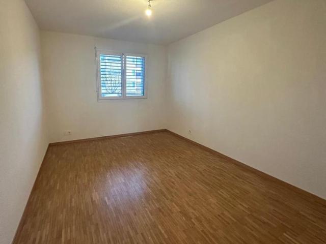 5 Zimmer, 95 m², 2. Stock
