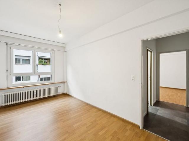 5 Zimmer, 98 m², 1. Stock