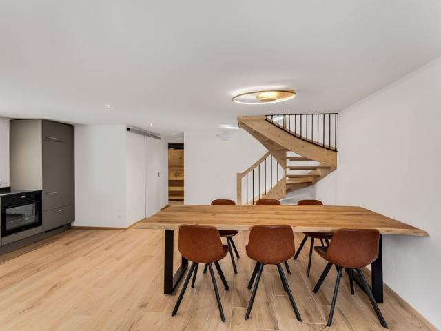 5 Zimmer, 113 m², 2. Stock