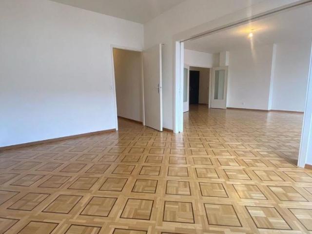 5 Zimmer, 120 m², 6. Stock