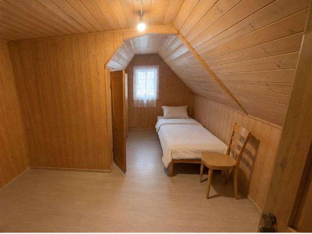 5 Zimmer, 120 m², 2. Stock