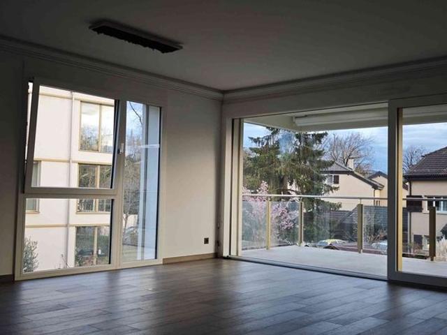 5 Zimmer, 127 m², 1. Stock