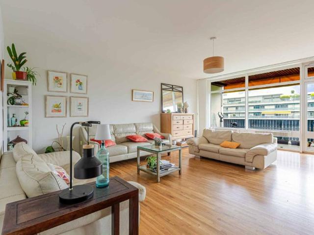 5 Zimmer, 140 m², 6. Stock