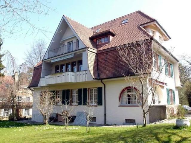 5 Zimmer, 140 m², 2. Stock