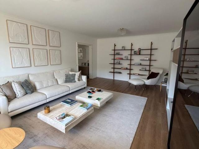 5 Zimmer, 180 m², 5. Stock