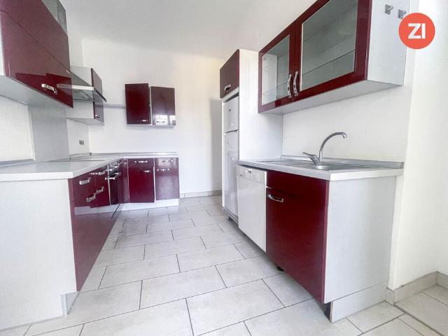 5 Zimmer Wohnung mit Küche in Urfahr WG geeignet!