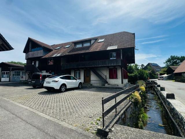 5 Zimmer Wohnung mit mehreren Terrassen und ein Parkplatz inklusive