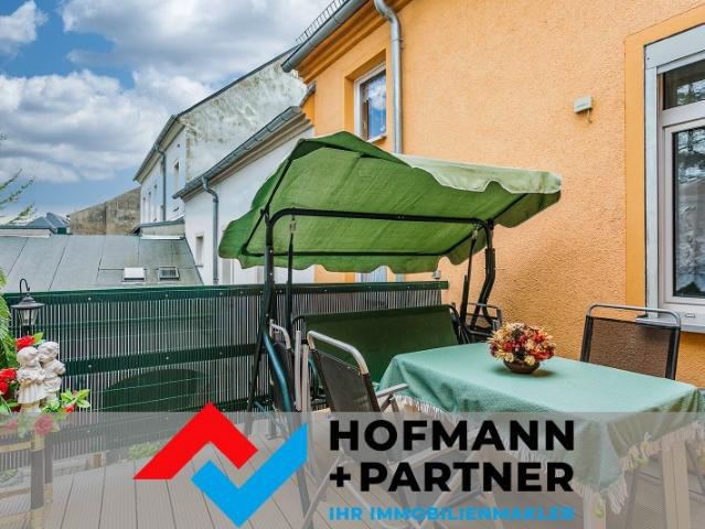 5 Zimmer Wohnen in Hartha mit Dachterrasse, Garten mit Brunnen & Partyraum mit Kamin