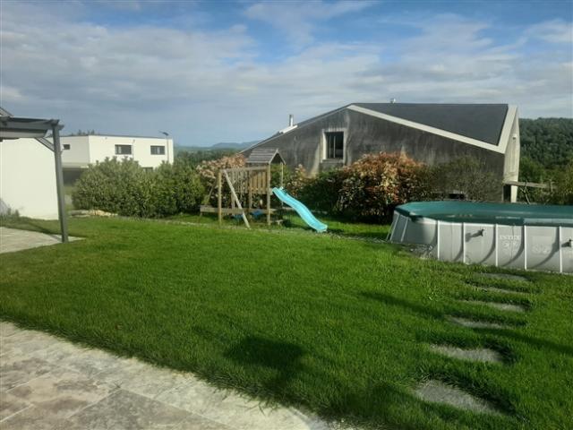 5½ ZIMMER HAUS IN SELTISBERG BL, MÖBLIERT, TEMPORÄR