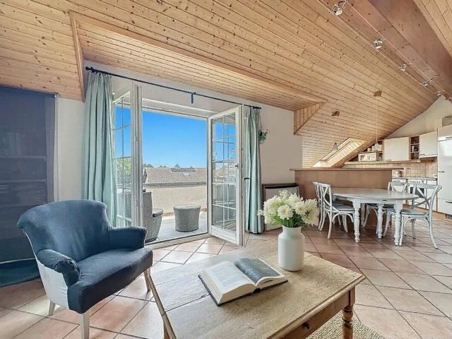 5 ZIMMER MAISONETTE WOHNUNG MIT BALKON SOWIE INNEN UND AUSSENPARKPLÄTZEN