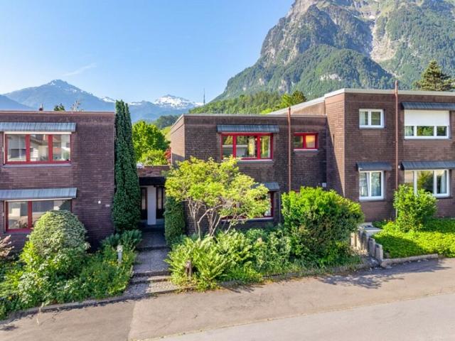 5½ Zimmer Reihen Einfamilienhaus mit Garten und Garage