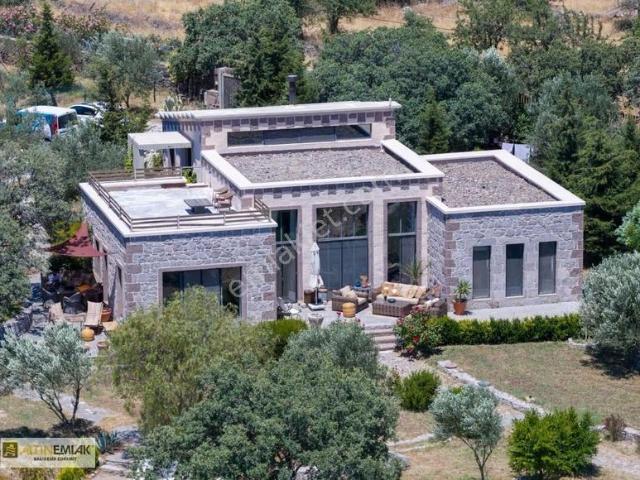5.000 M² İçerisinde Çelik Konstrüksiyon Özel Tasarım Taş Villa