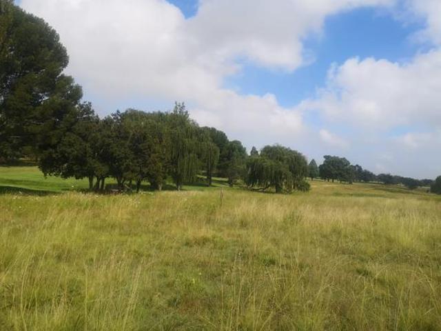 5 000 m² Land available in Evander
