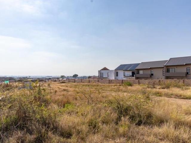5 190 m² Land available in Bendor