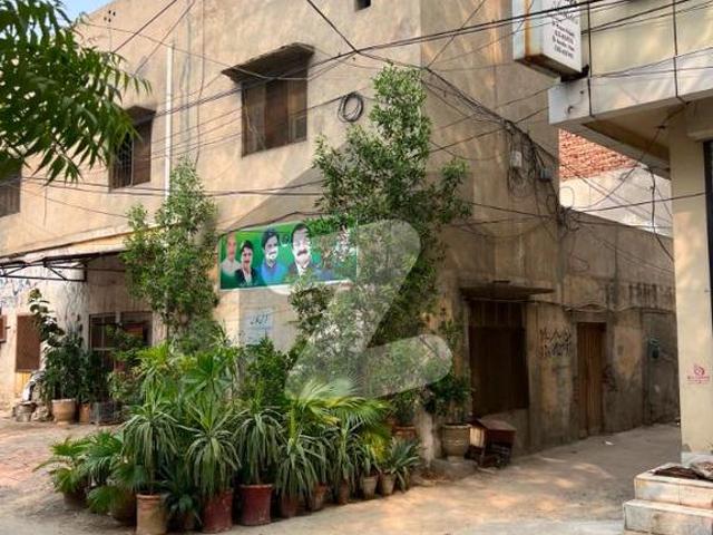 5.10 Marla Main Boulevard Building Faisalabad