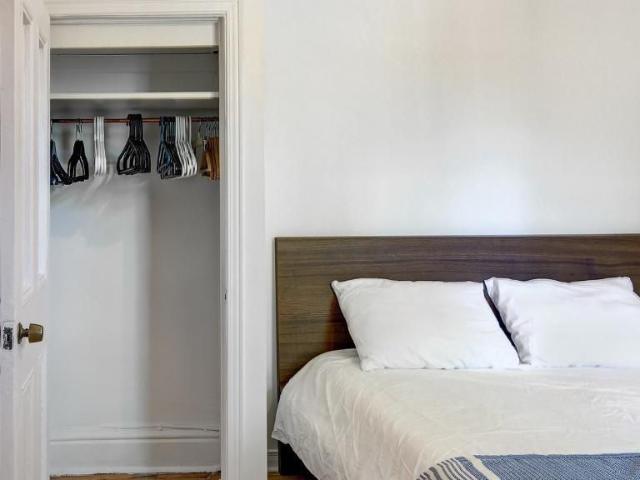 5 1/2 Montréal Centre Sud 2 613 $/mois