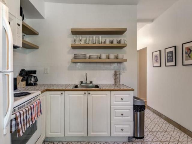 5 1/2 Montréal Centre Sud 2 250 $/mois