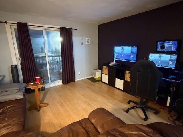 5 1/2 à louer 335 av Lareau st jean sur Richelieu