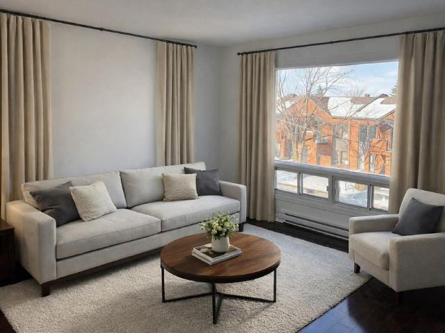 5 1/2 à Louer – Haut De Duplex – Anjou