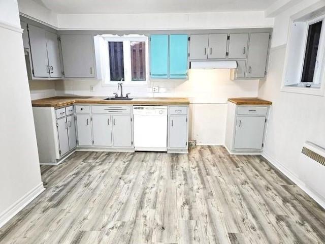 5 1/2 dans le Vrai Vieux Longueuil