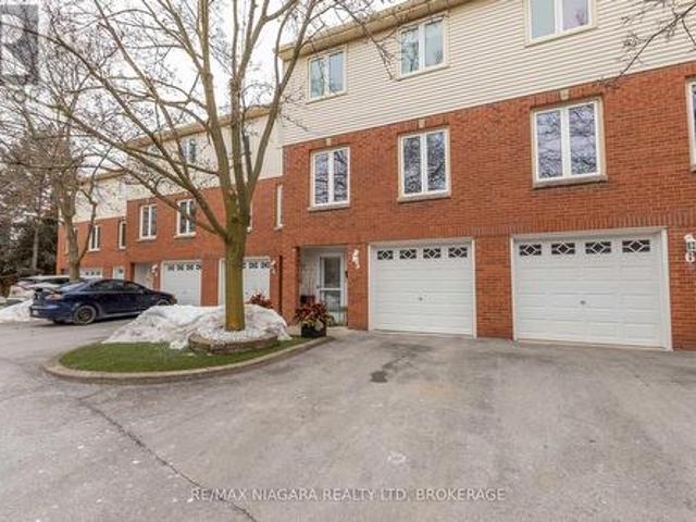 5 130 Livingston Avenue, Grimsby 541 Grimsby West, ON, L3M 4W5 townhouse for sale | Listing ID X11996 | Royal LePage