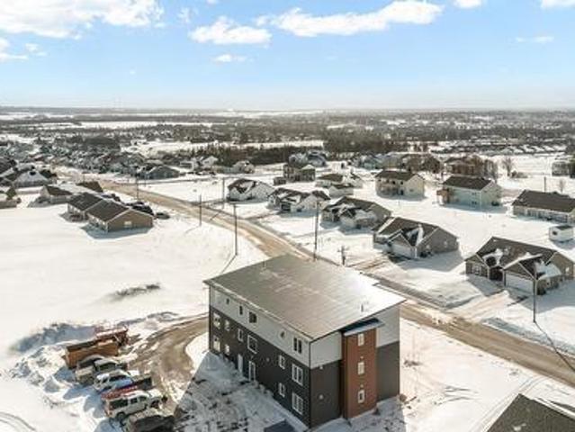 5 134 Kindred Avenue, East Royalty, PE, C1C 0Y8 condo for sale | Listing ID 202502 | Royal LePage