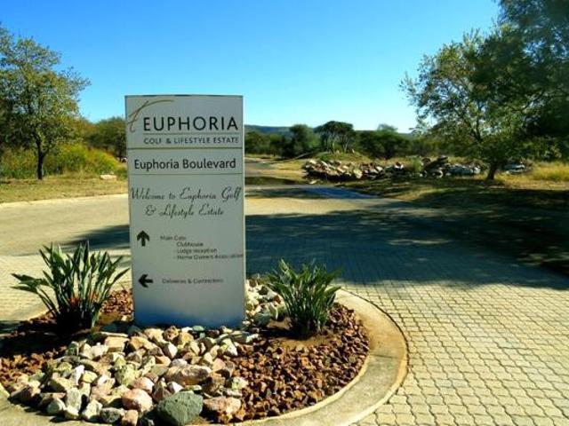 5 201 m² Land available in Euphoria Golf Estate