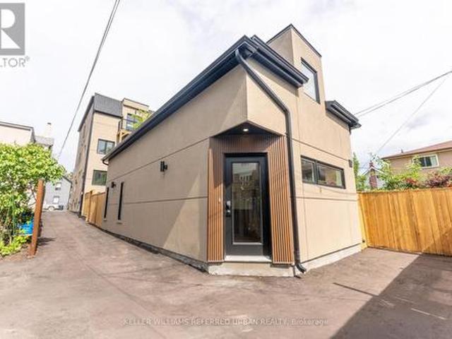 5 352 Jones Avenue, Toronto, ON, M4J 3G3 house for lease | Listing ID E13494 | Royal LePage