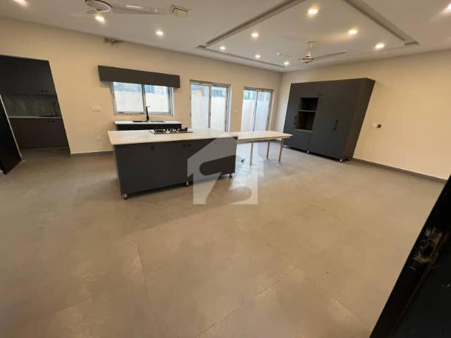5.33 Marla Owner Built House On Park Street For Sale In Garden City Zone 5a Islamabad