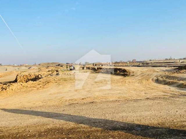 5.33 marla commercial plot located on etihad town phase 2 for sale