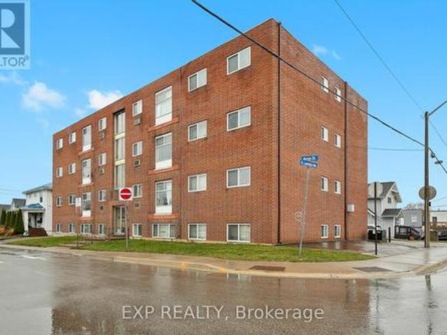 5 4663 Huron Street, Niagara Falls Downtown, ON, L2E 2H7 lease for lease | Listing ID X13696 | Royal LePage