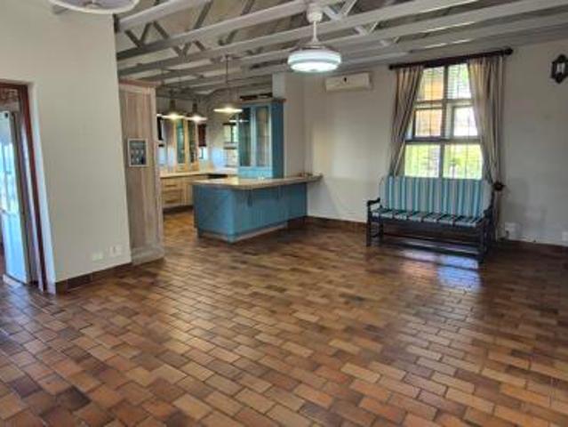 5.5 Bedroom House in Trafalgar