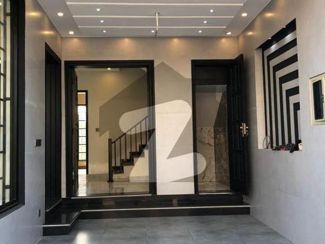 5.5 Marla Brand New Modern Design Corner House For Sale In Park View City Lahore | For Discounted Price And Original Pictures Download The App Signature Lands. Park View City Jade Extension Block