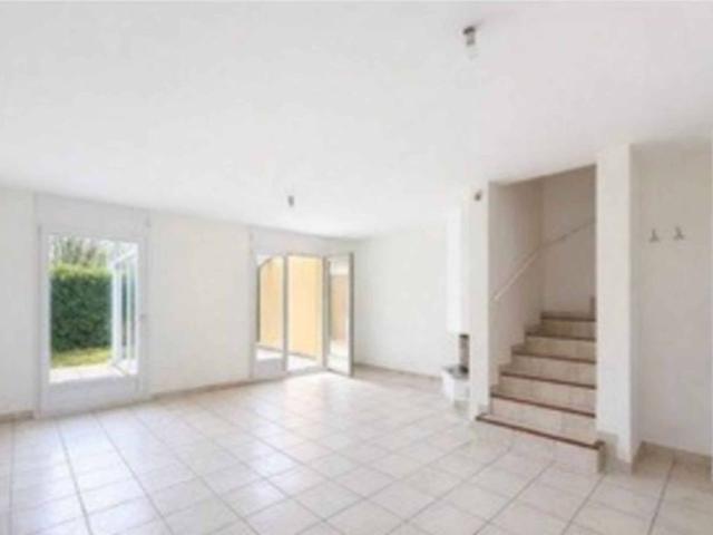 5.5 ROOM VILLA – 520m2 GARDEN