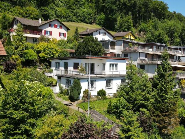 5.5 Zi Einfamilienhaus mit grosszügiger Parzelle, entsprechendem Gestaltungsraum und wunderbarer Aussicht