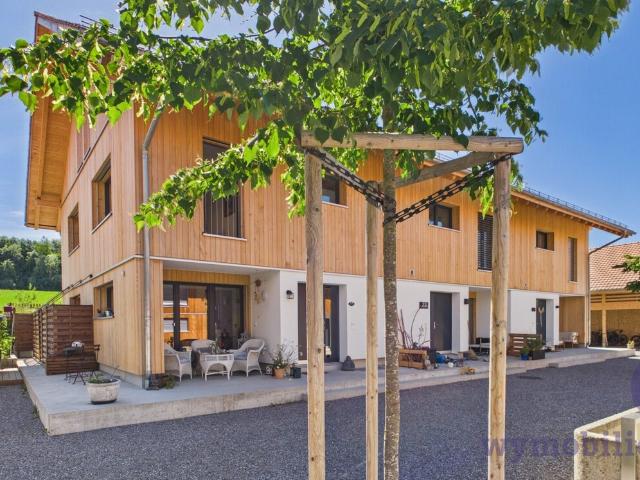 5.5 Zimmer + ausgebautes Dachzimmer für Atelier, Fitness.
