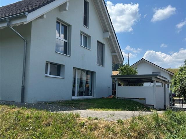 5.5 Zimmer Doppel Einfamilienhaus in ländlicher Lage